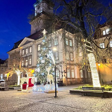 Habibi Plac Ratuszowy Jelenia Góra Kültér fotó